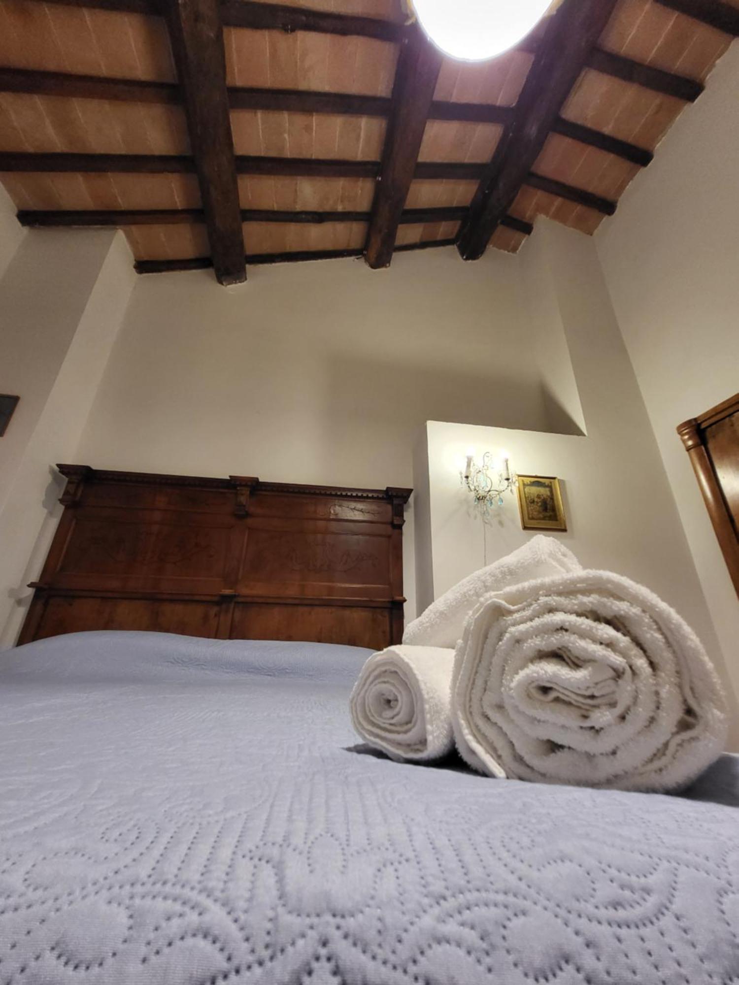 Agriturismo Poggiolo Pilonico Materno Esterno foto