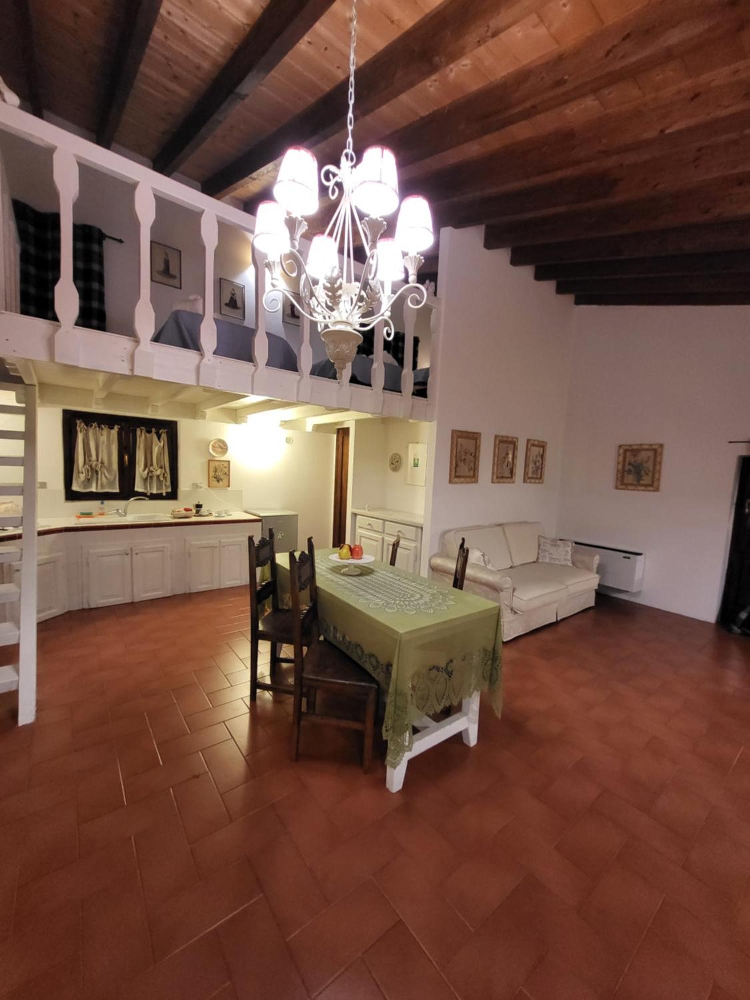 Agriturismo Poggiolo Pilonico Materno Esterno foto