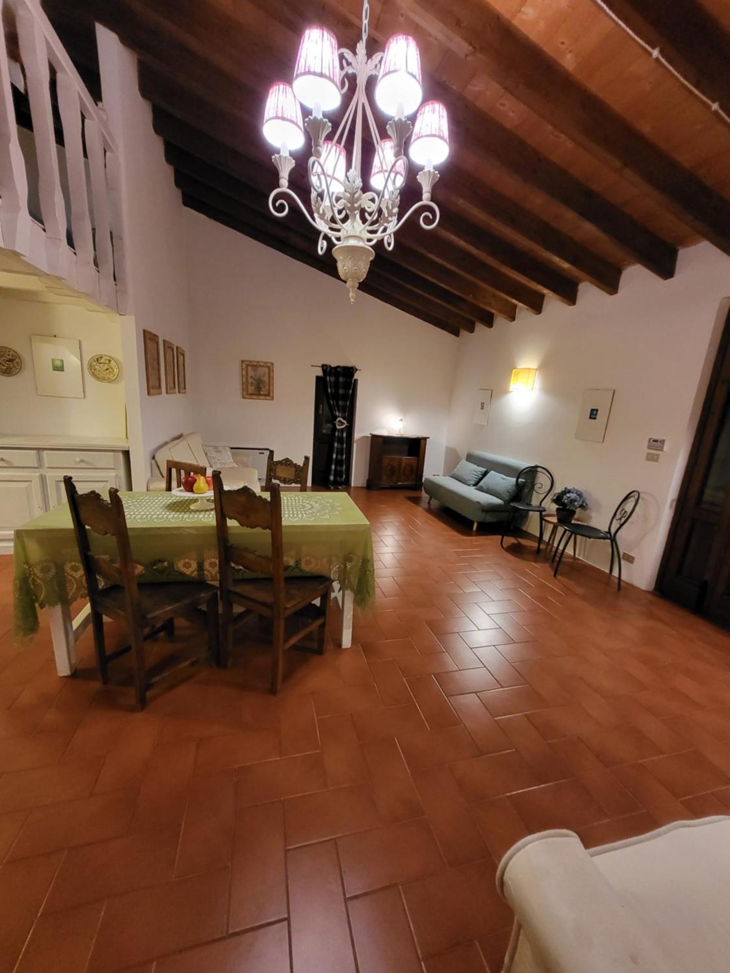 Agriturismo Poggiolo Pilonico Materno Esterno foto