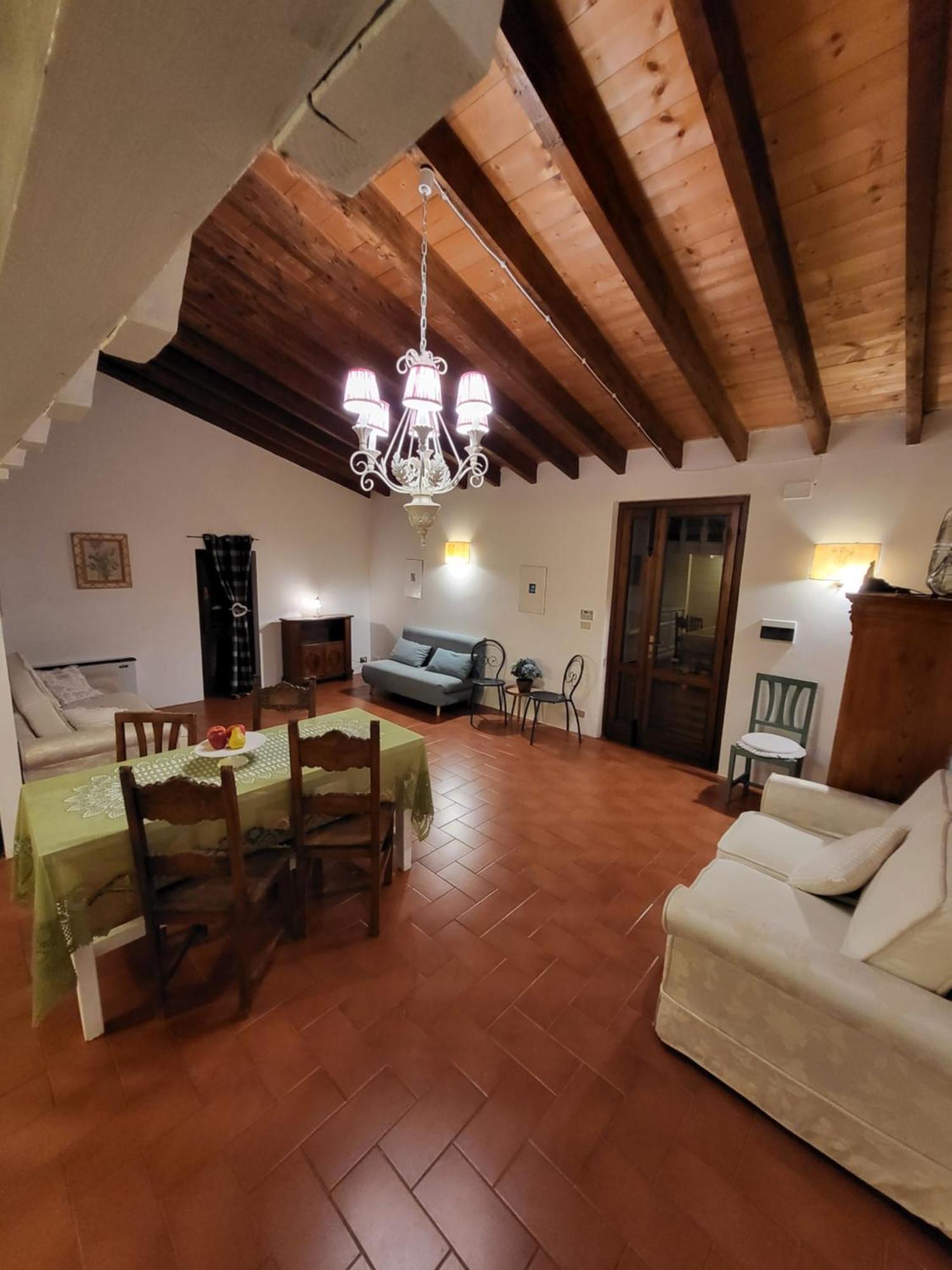 Agriturismo Poggiolo Pilonico Materno Esterno foto